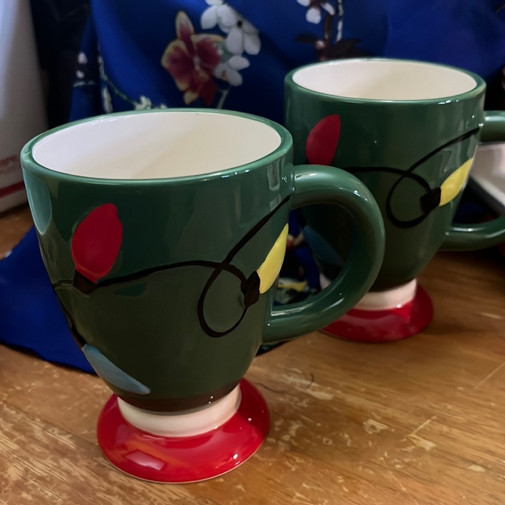 Set of two Christmas lights mugs